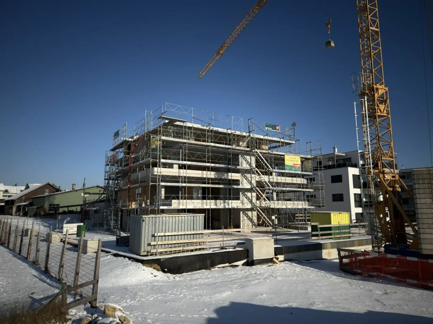 Appartement moderne de 2,5 pièces dans le nouveau bâtiment à Bazenheid - Photo 1 sur 7