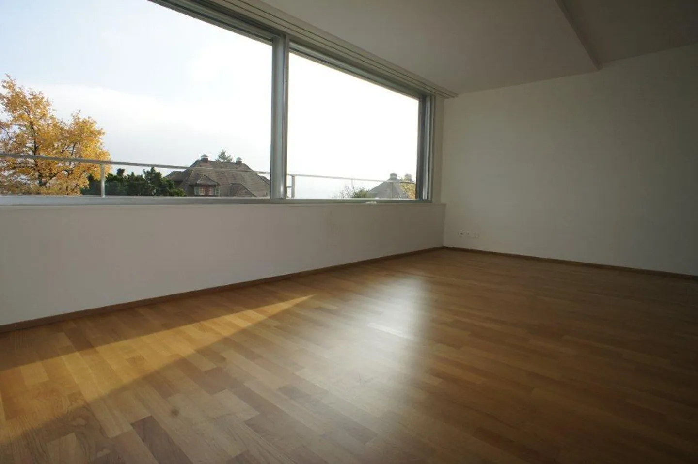 Appartement 2,5 pièces avec vue - Photo 2 sur 9