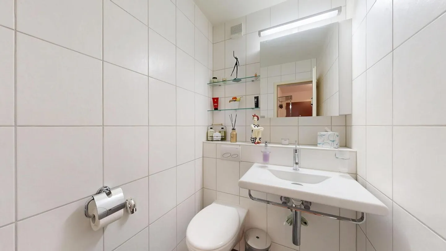 4½-Room Apartment on the 1st Floor with Parking Space - Photo 14 of 19