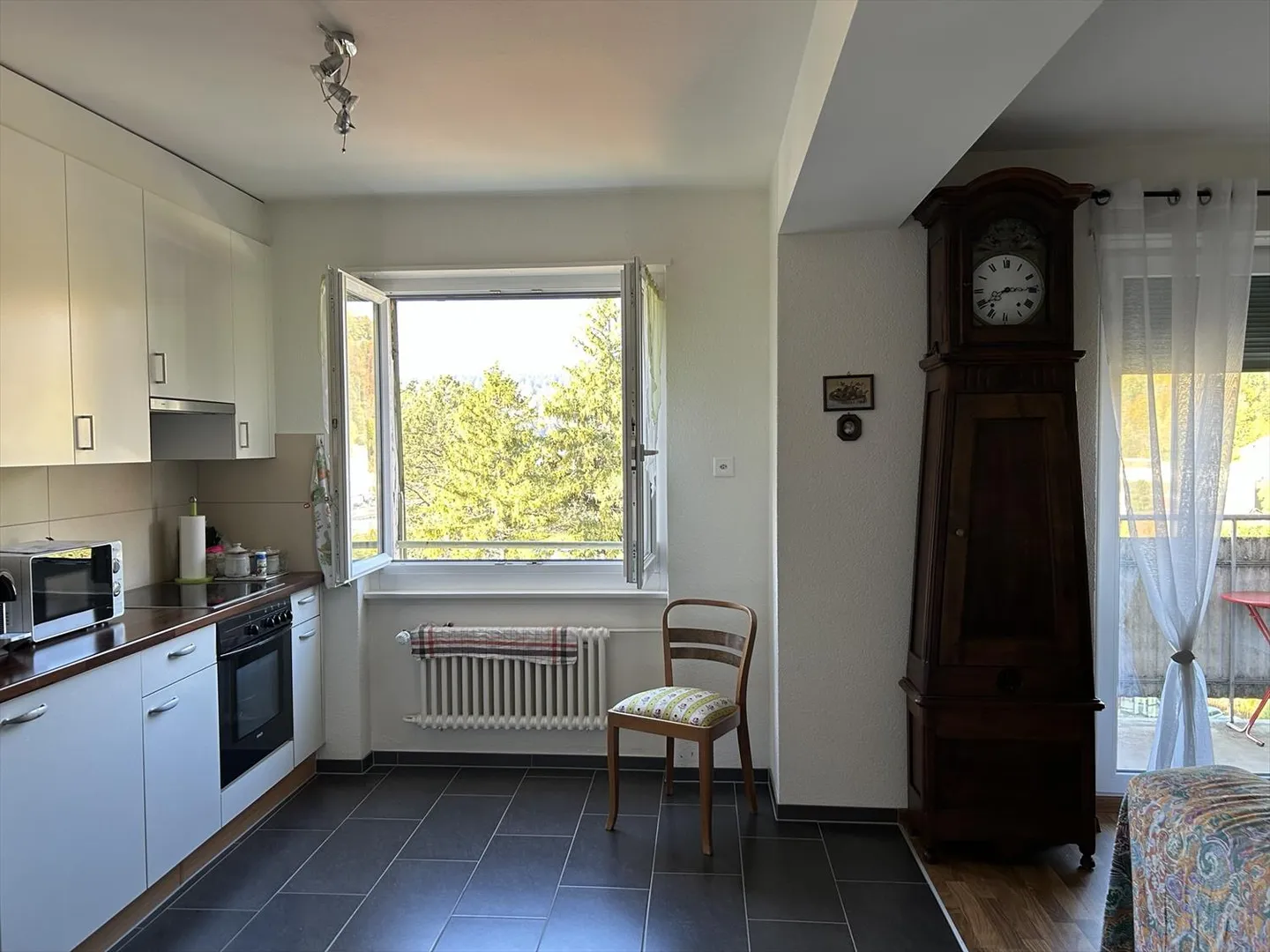 2.5 Room Apartment - Photo 7 of 7