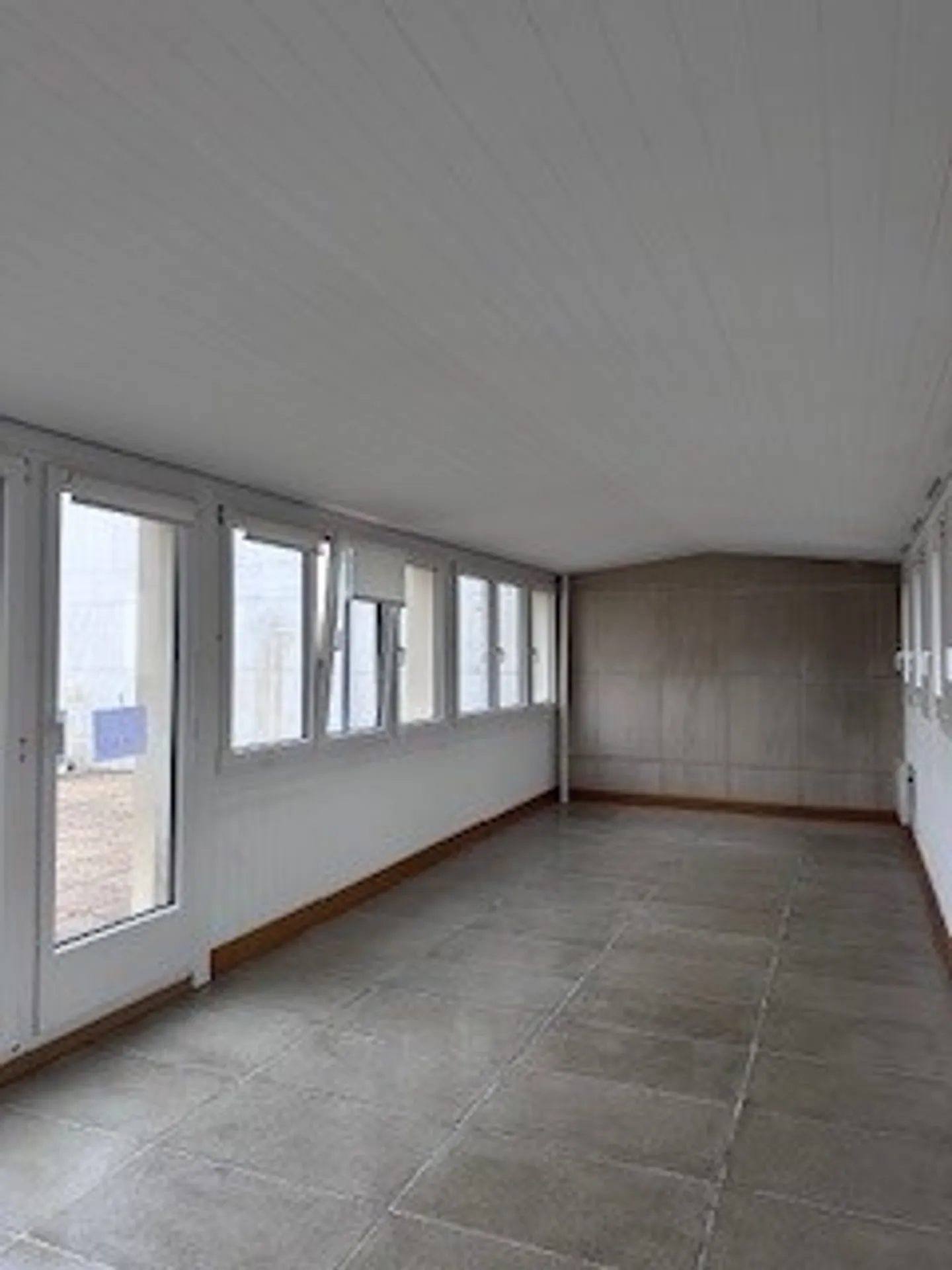 Charming 3.5-Room Apartment - Photo 3 of 13