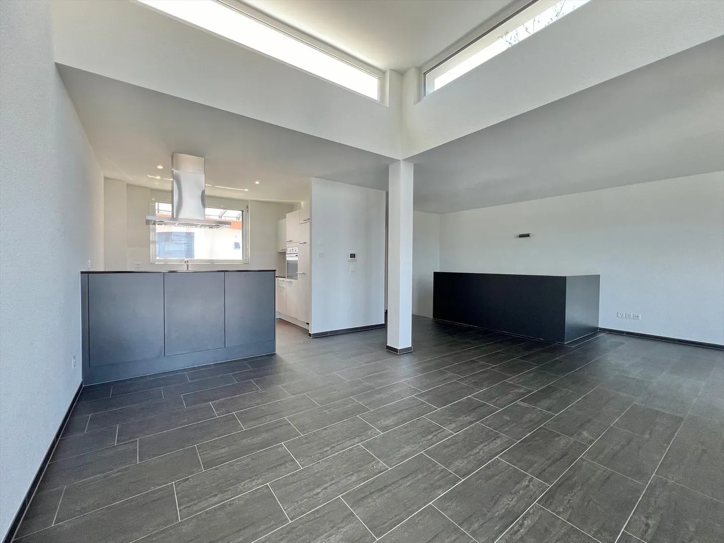 Moderno appartamento di 2,5 stanze con loggia - Foto 2 di 8