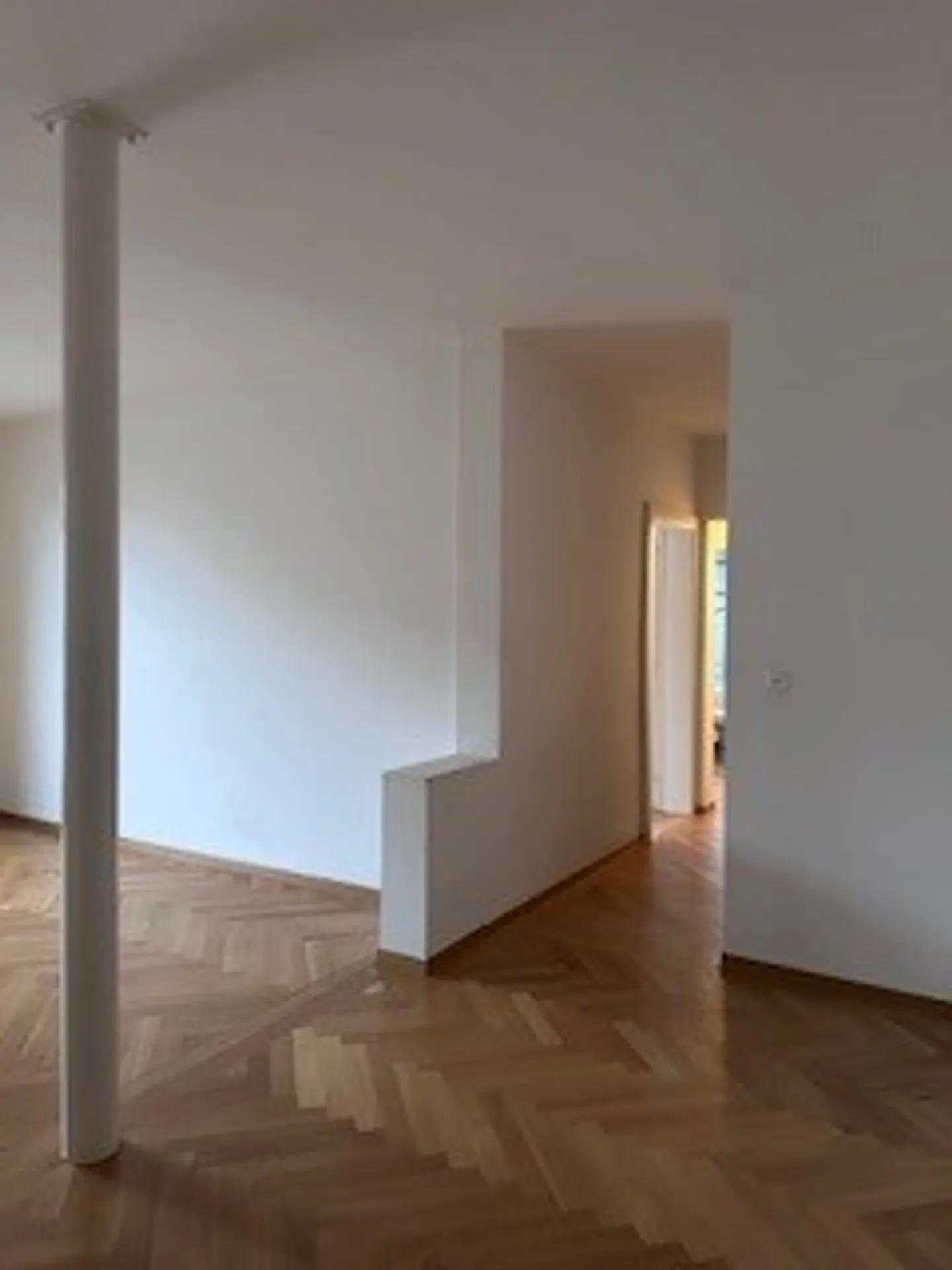 Charming 3.5-Room Apartment - Photo 4 of 13