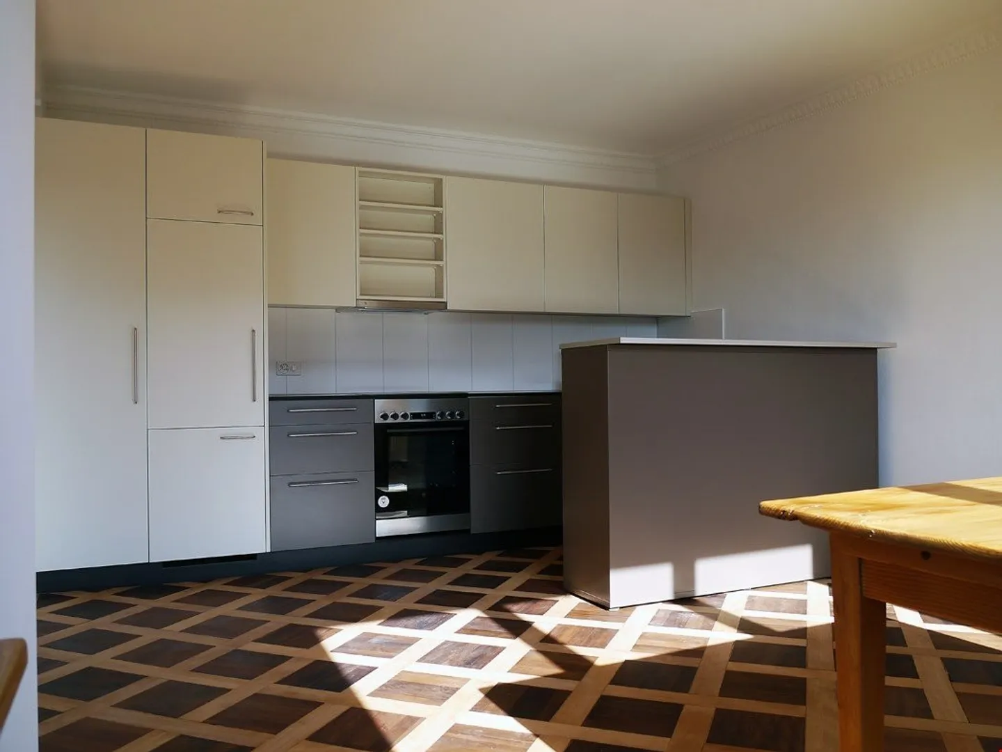 Appartamento 3.5 locali con balcone e giardino condiviso - Foto 1 di 9