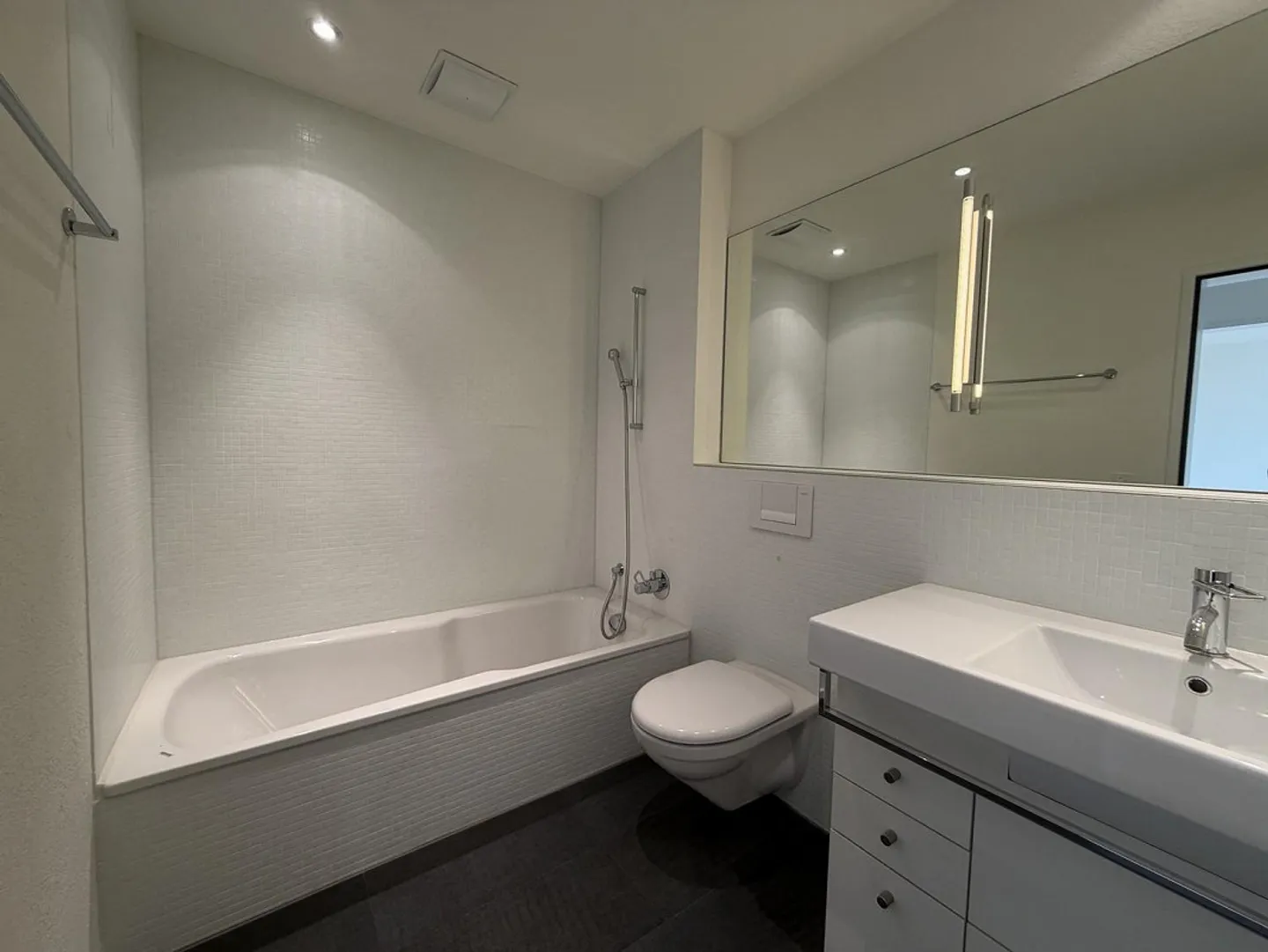 Exklusive Attikawohnung in Wettingen - Foto 8 von 13