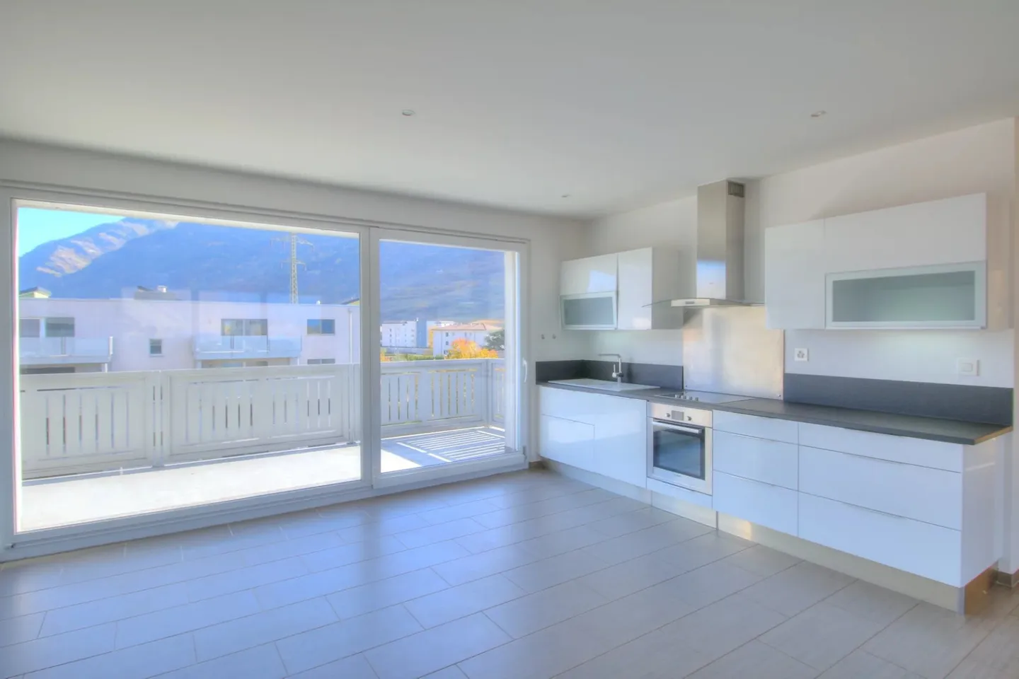 Wohnung kaufen - Foto 2 von 11