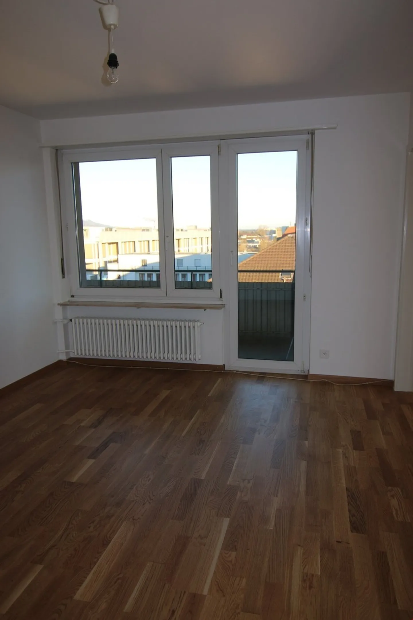 Grosszügige 4-Zimmerwohnung - Foto 3 von 9