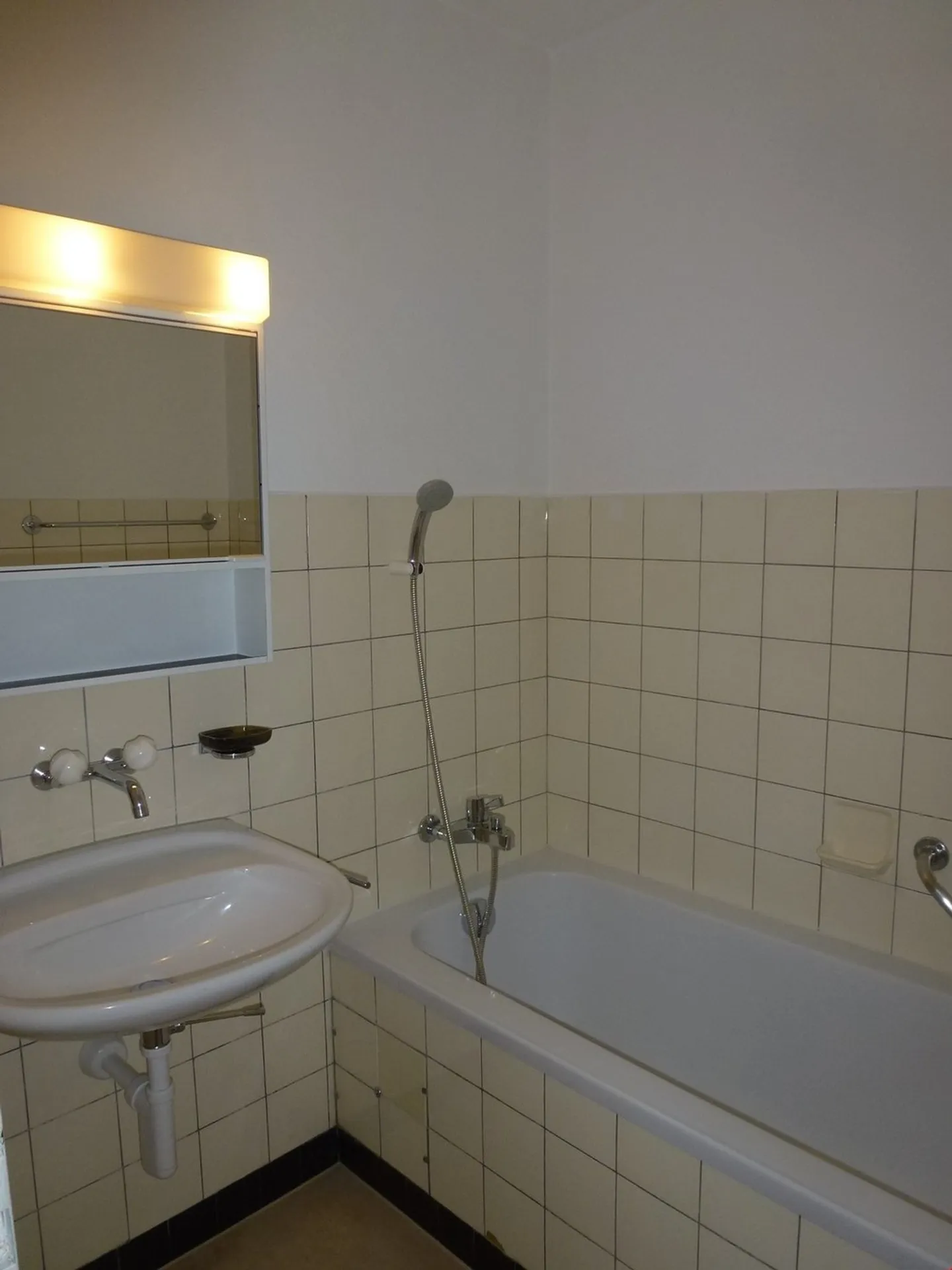 Grosszügige 4-Zimmerwohnung - Foto 7 von 9