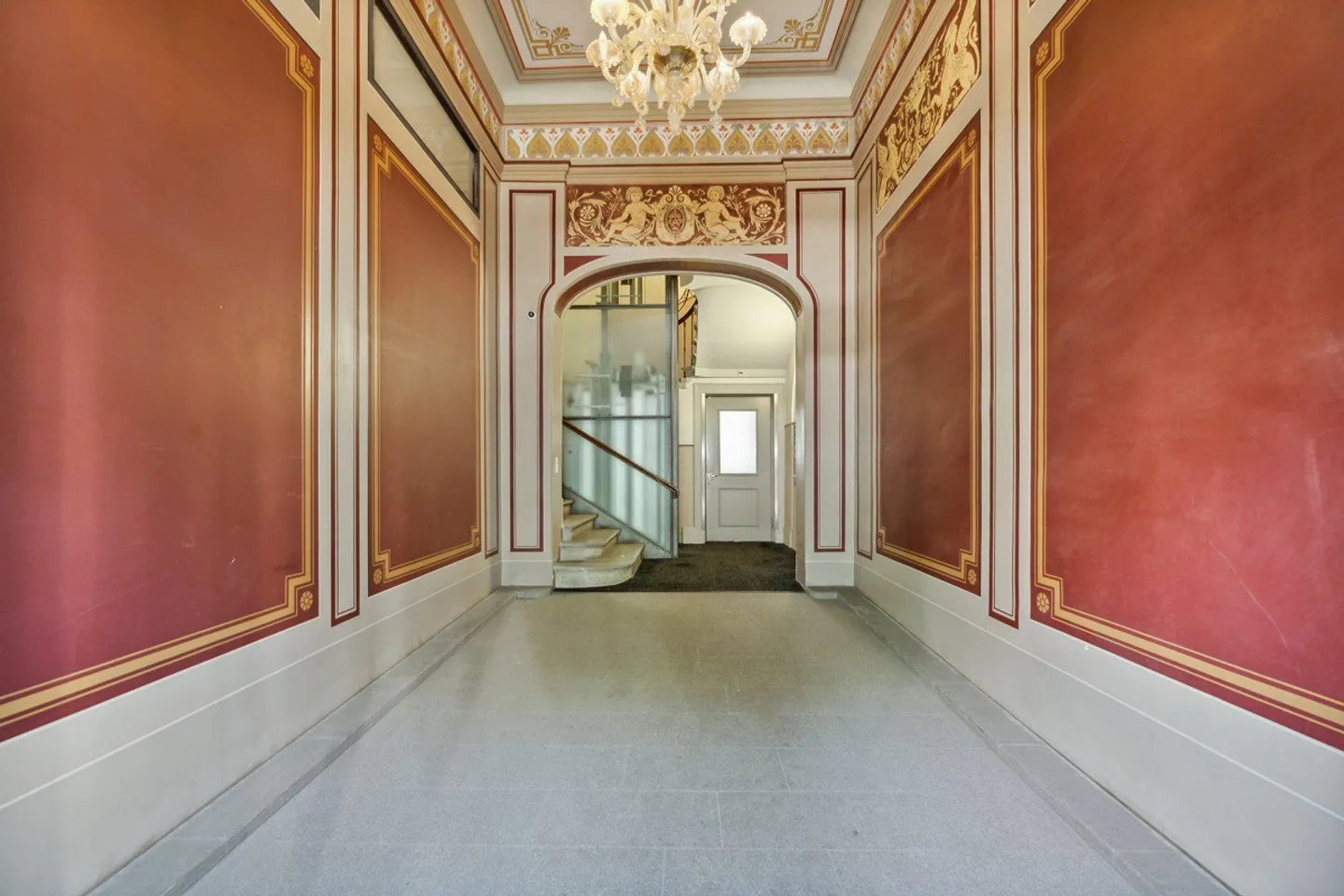 L'indirizzo di prima classe, senza se e senza ma - Foto 4 di 9