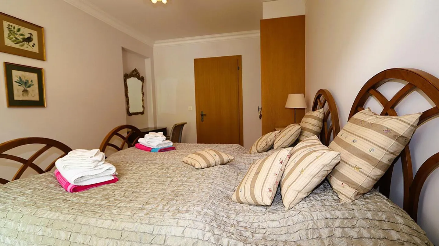 Magnificent 3.5 Room Apartment in a Historic Alpine Residence - Photo 7 of 20