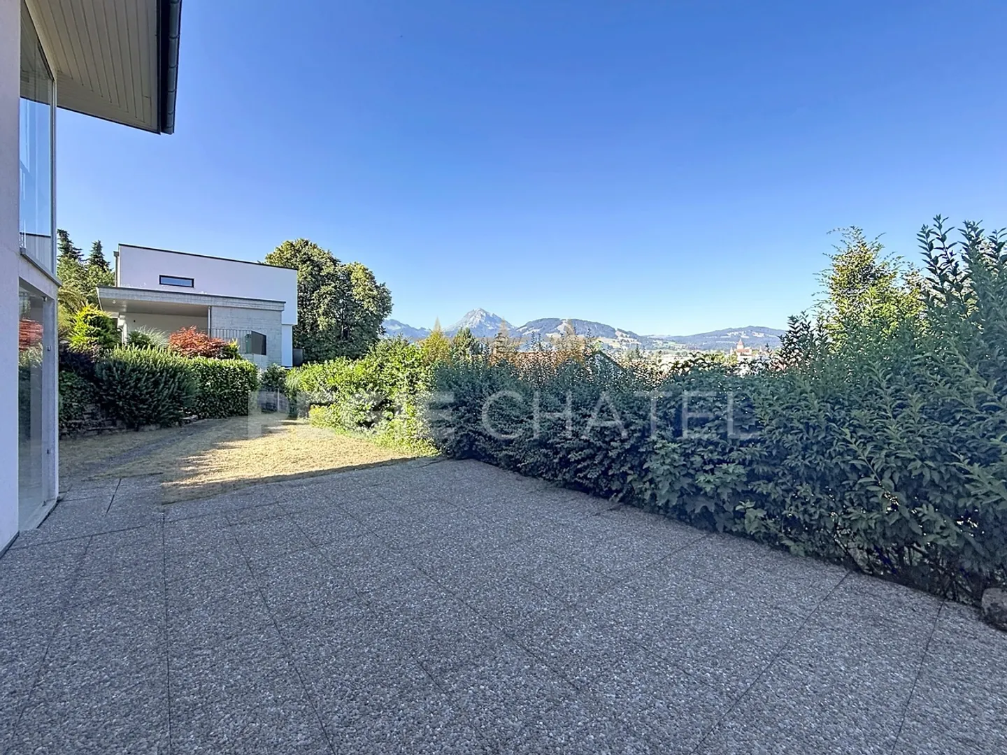 Appartamento Incantevole con Giardino - Foto 1 di 8