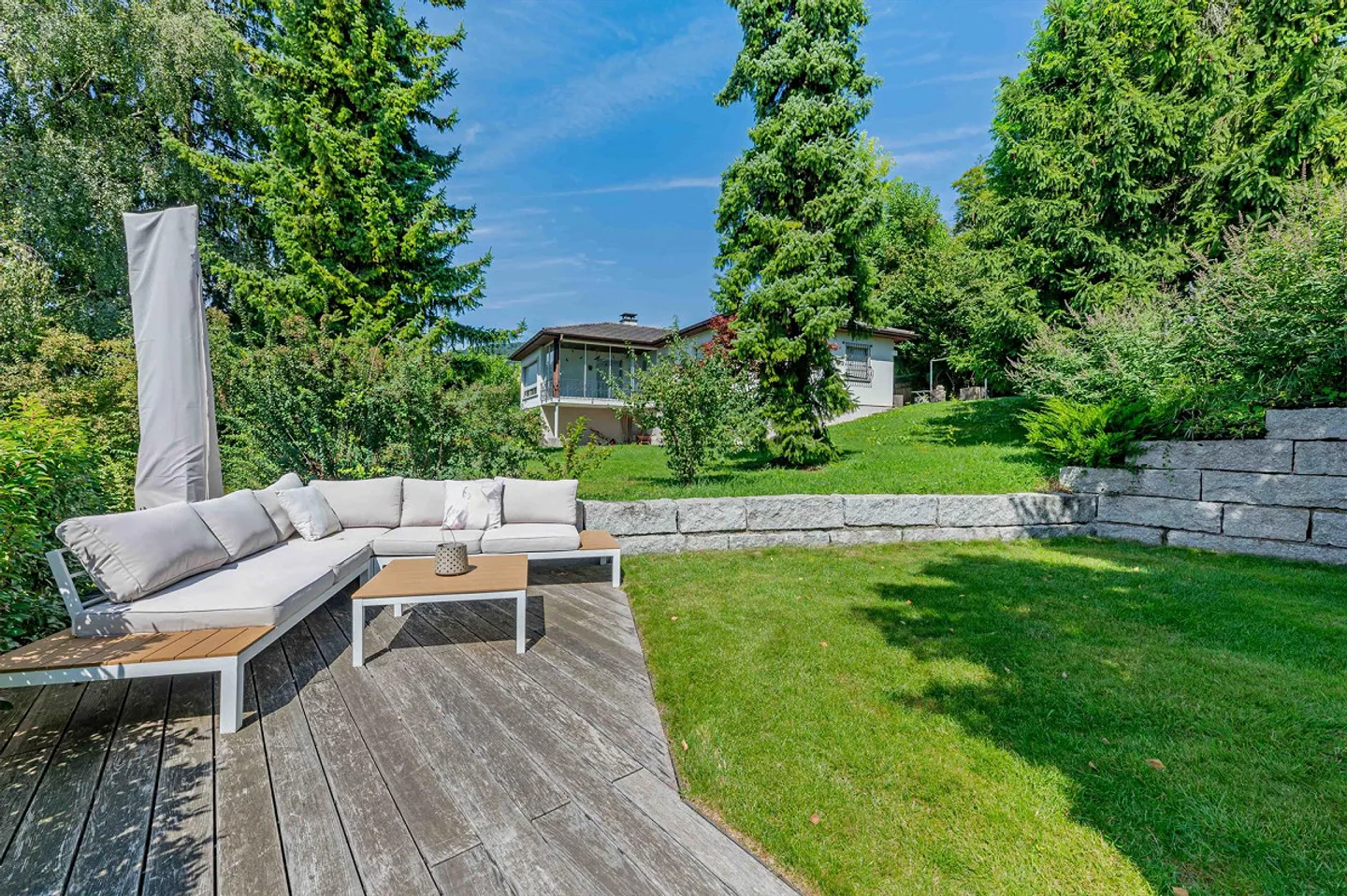 Moderno appartamento con terrazza di 4,5 stanze con vista panoramica, terrazza e giardino - Foto 4 di 18