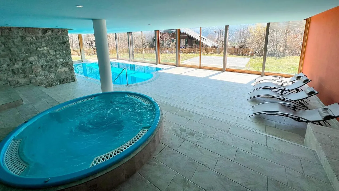 Magnificent 3.5 Room Apartment in a Historic Alpine Residence - Photo 20 of 20