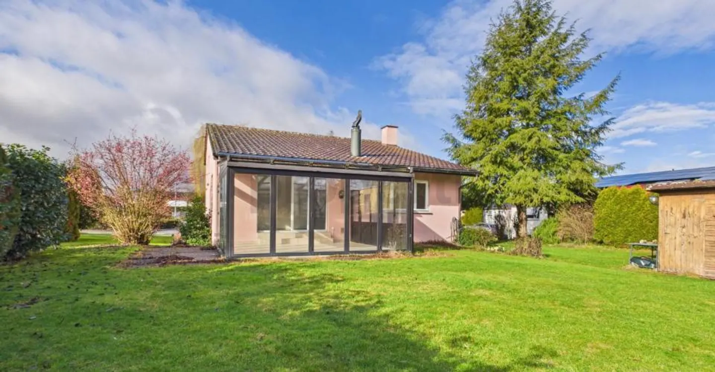 Charmante maison individuelle dans un quartier calme et familial - Photo 1 sur 11