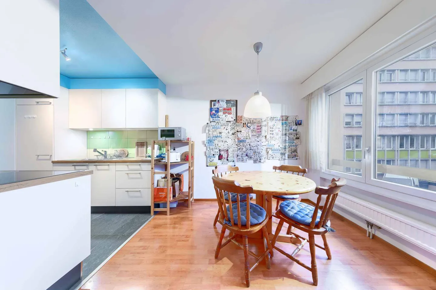 Appartement spacieux avec balcon - Photo 4 sur 10