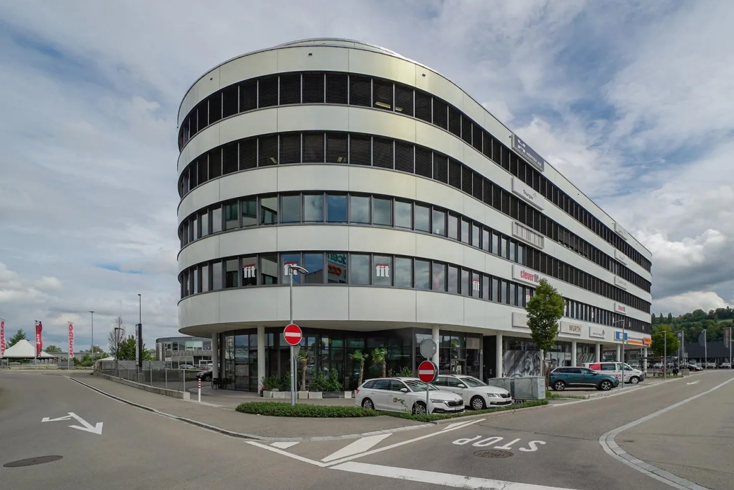 Bureau moderne et lumineux dans un emplacement central à Frauenfeld - Photo 2 sur 8