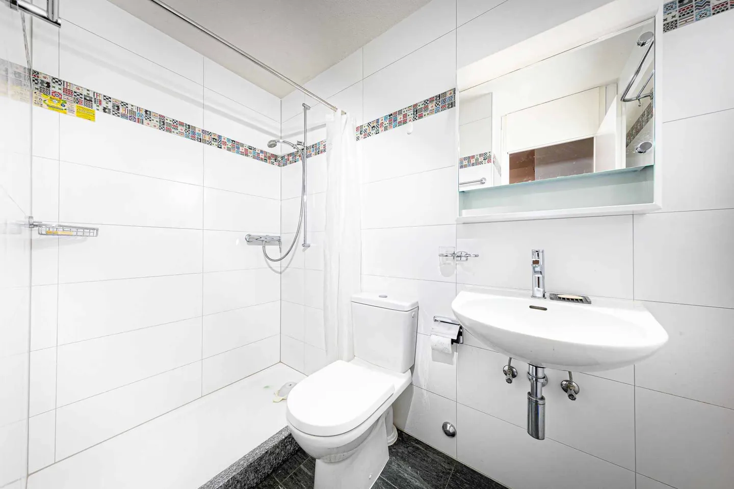 Appartement spacieux avec balcon - Photo 7 sur 10