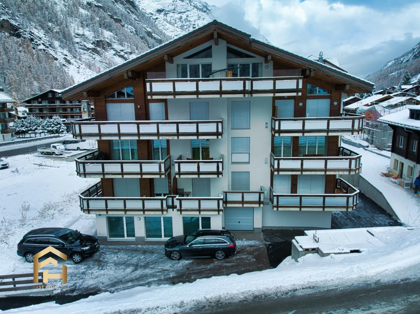 Centrally Located Car Garages in Täsch - Photo 9 of 13