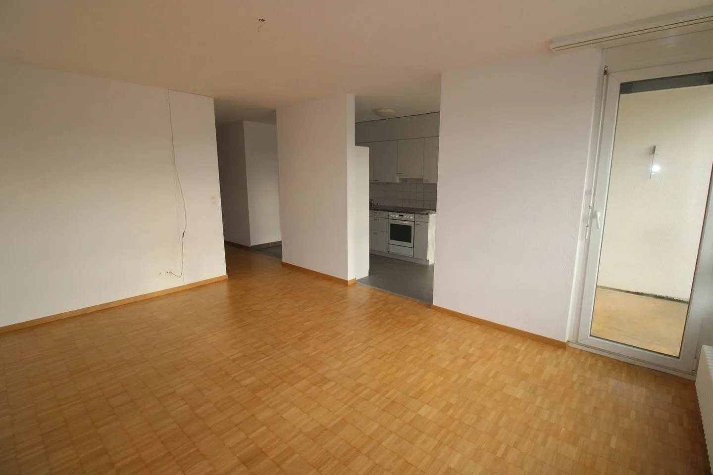 Appartement 3 pièces calme près des transports en commun et des commerces - Photo 2 sur 7