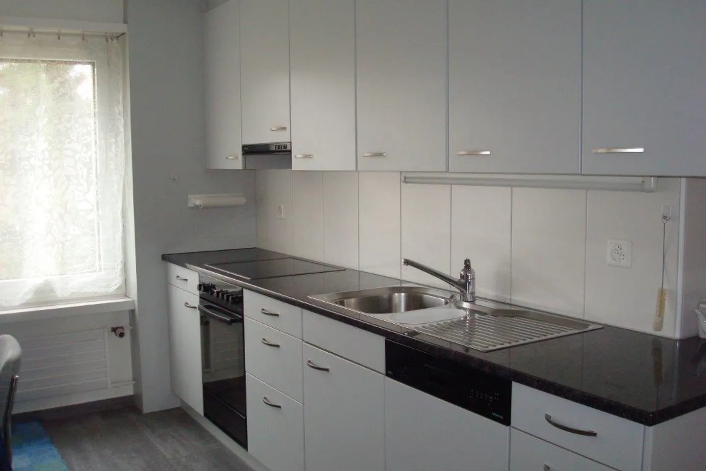 Apartment for rent - Photo 2 of 6