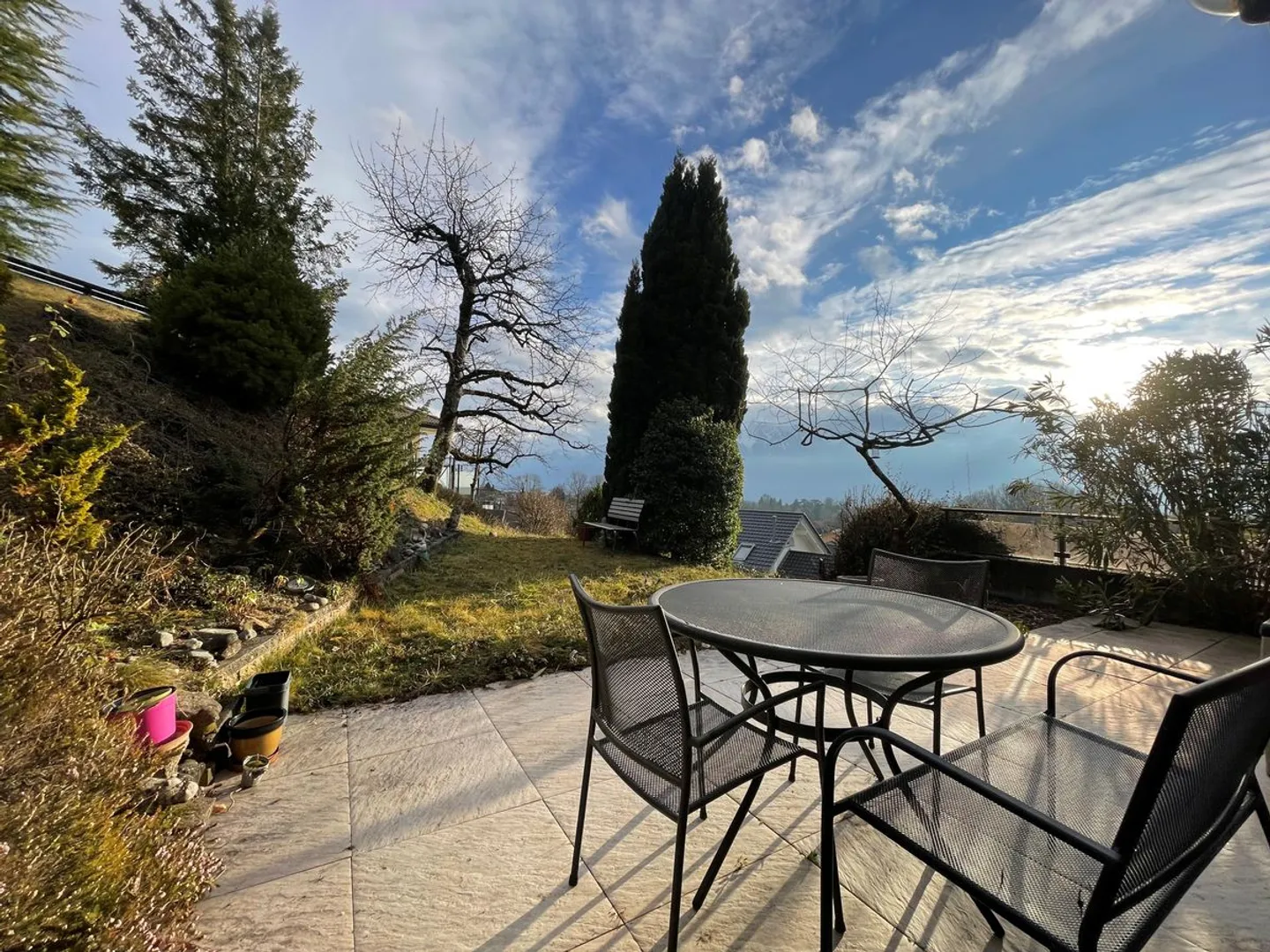 Incantevole Casa a Schiera con Vista Lago - Foto 4 di 13