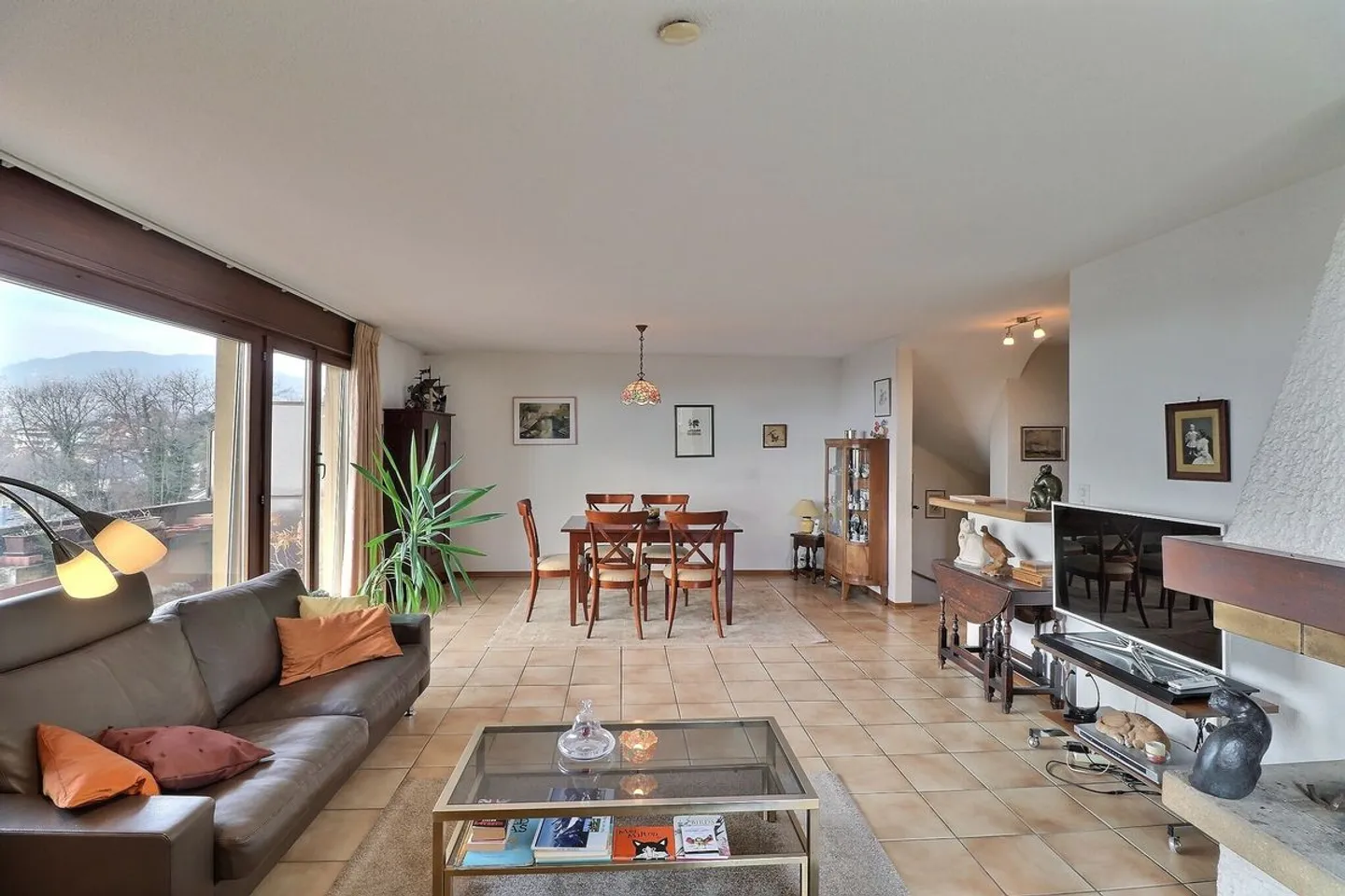 Incantevole Casa a Schiera con Vista Lago - Foto 7 di 13