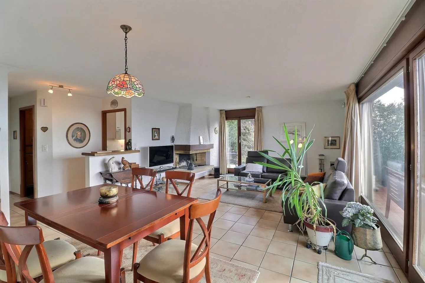 Incantevole Casa a Schiera con Vista Lago - Foto 8 di 13