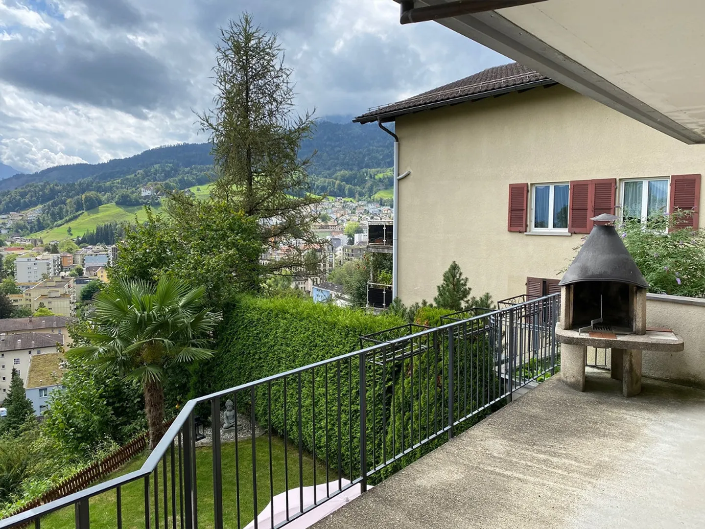 Sonnige Wohnung mit Terrasse - Foto 2 von 19