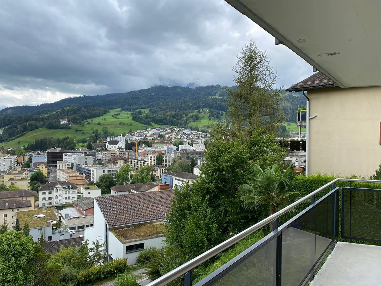 Sonnige Wohnung mit Terrasse - Foto 3 von 19
