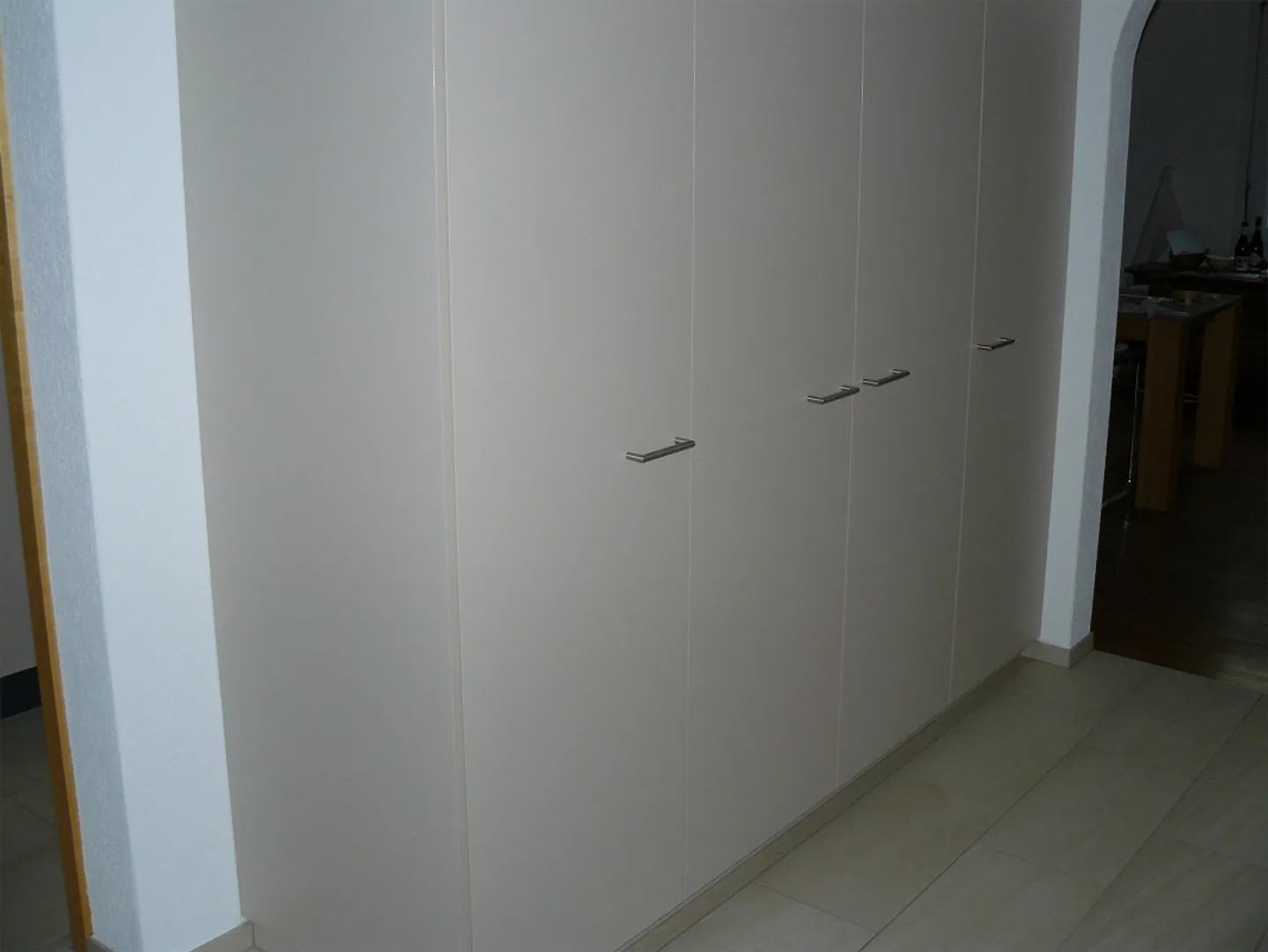 Spacious Garden Apartment - Photo 7 of 9