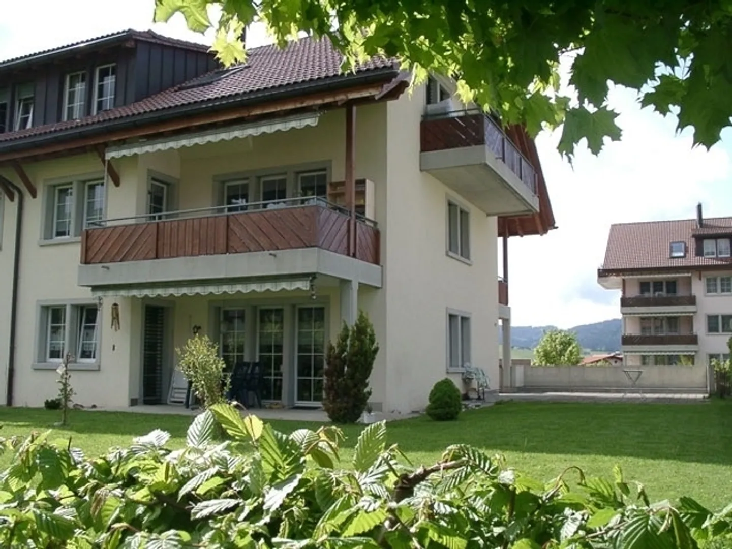 Spacious Garden Apartment - Photo 1 of 9