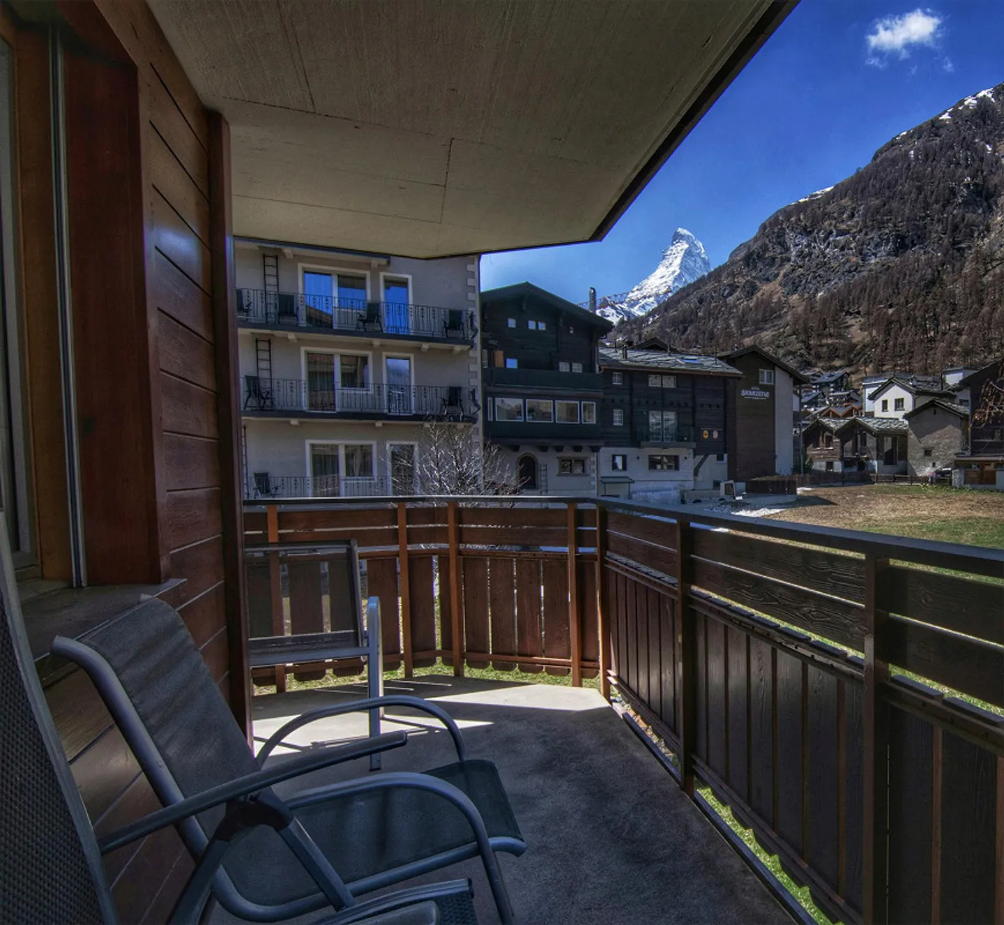 Centrally located, beautiful 4.5-room apartment with unique Matterhorn view - Photo 13 of 15