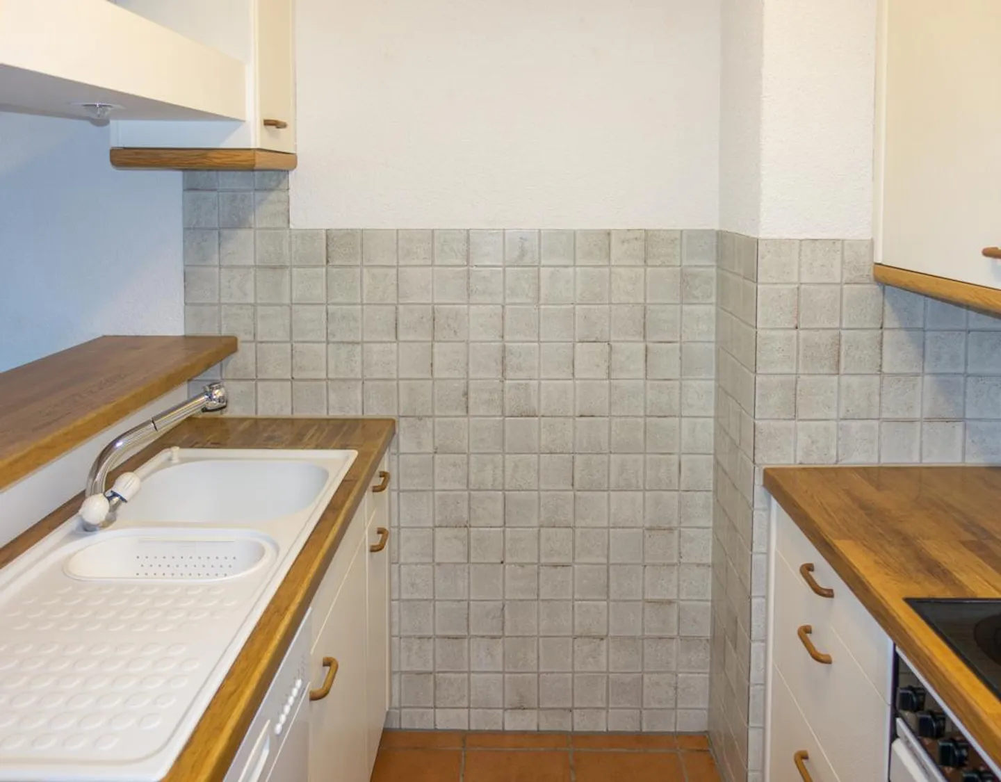 Helle 4.5-Zimmer-Wohnung mit Balkon und Garage in Schänis - Foto 4 di 9