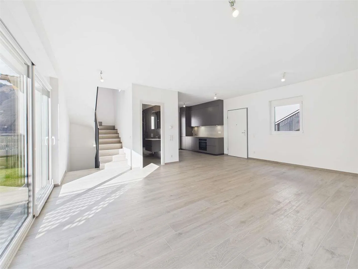 Stunning newly built villa in Sant'Antonino - Photo 1 of 13