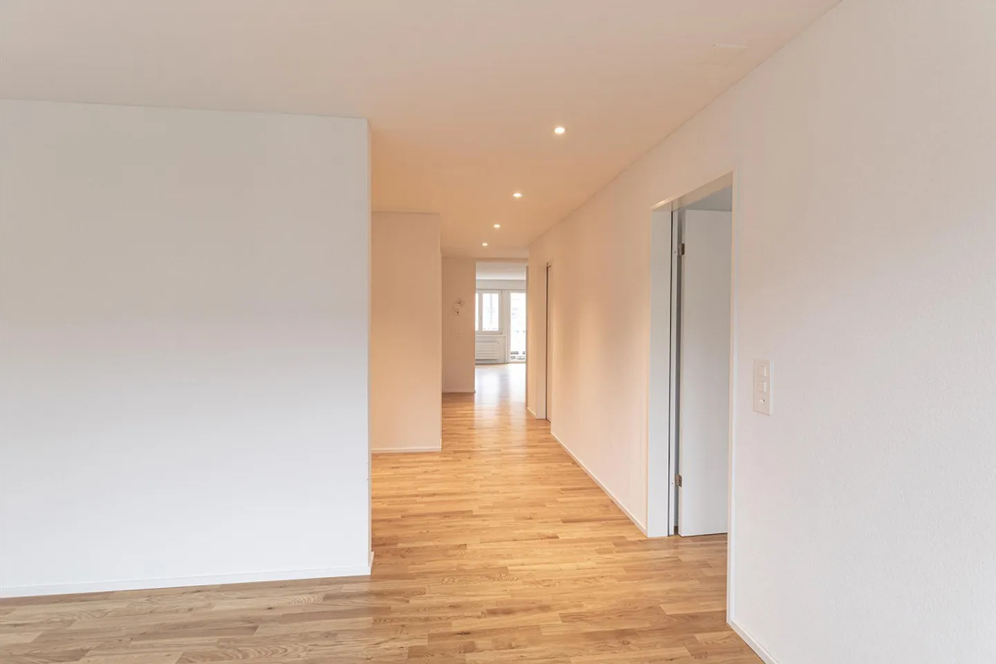 Wunderschöne neue 4.5-Zimmer-Wohnung - Foto 3 von 8