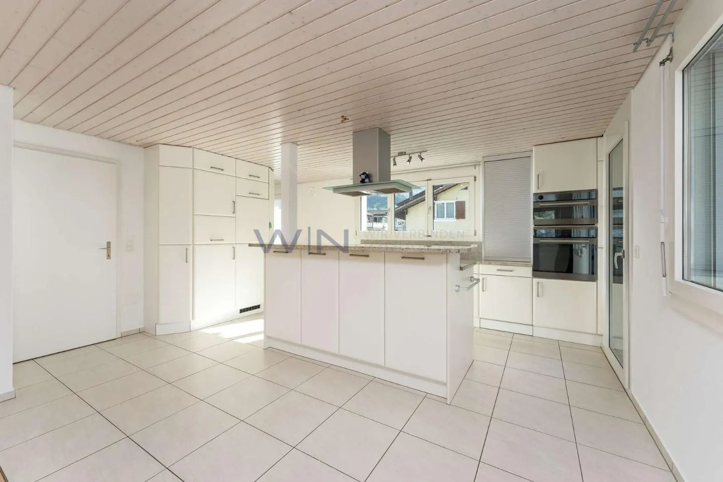 Incantevole chalet svizzero - Foto 3 di 13