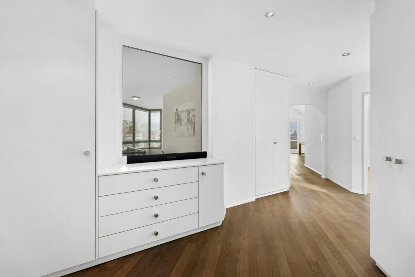 Living Above the Rooftops of Stans - Sunny, Stylish, Family-Friendly - Photo 2 of 14