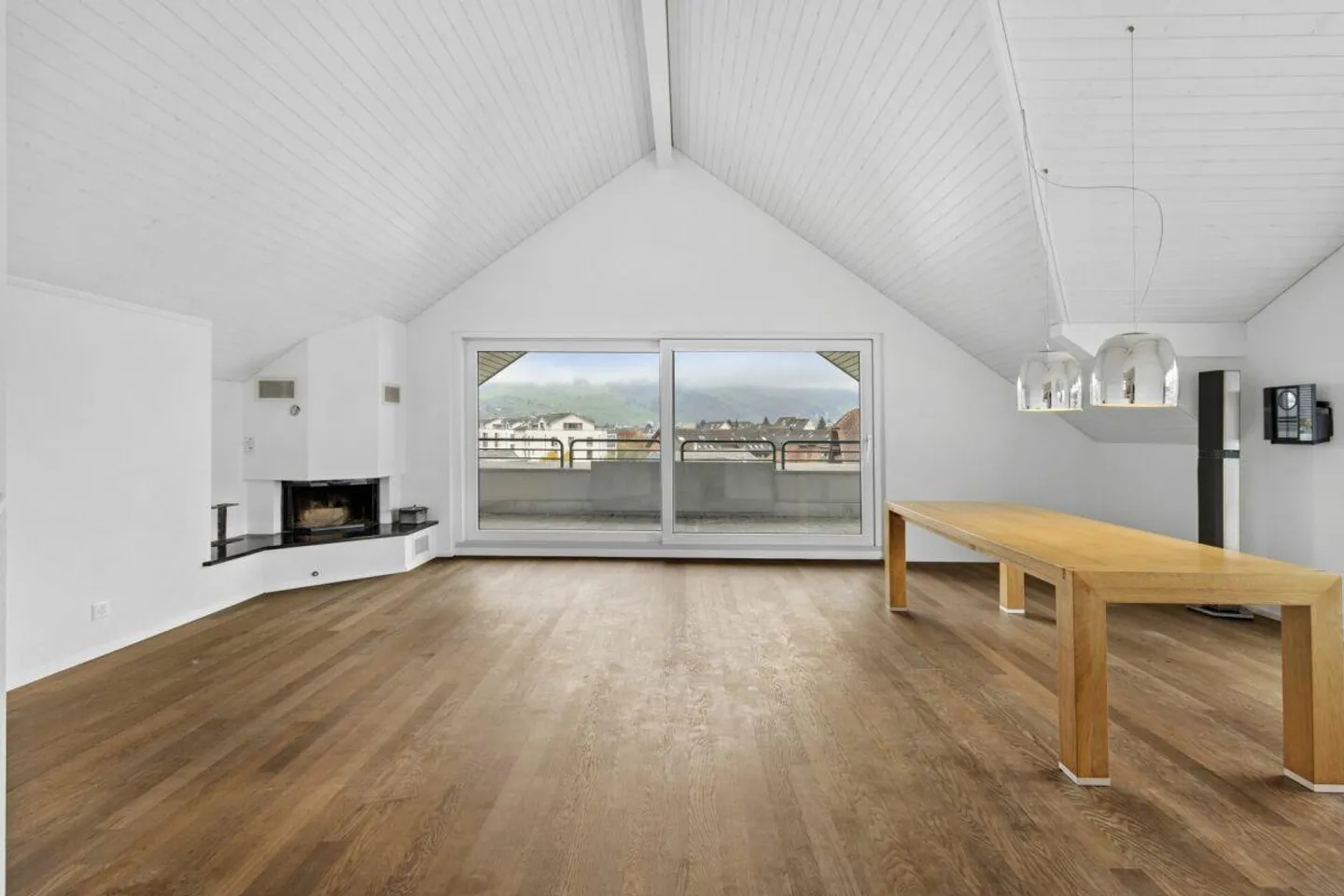 Living Above the Rooftops of Stans - Sunny, Stylish, Family-Friendly - Photo 3 of 14