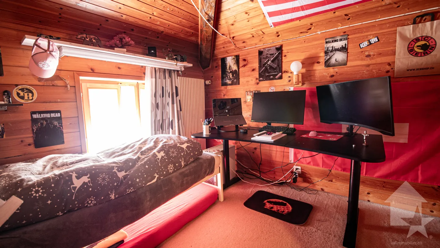 Large house with commercial space in the center of the village - Photo 14 of 38