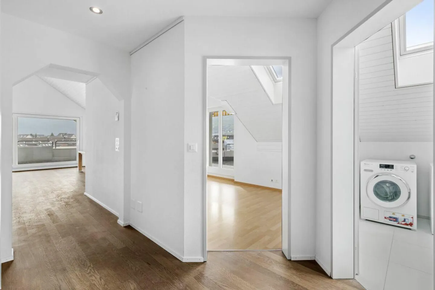 Living Above the Rooftops of Stans - Sunny, Stylish, Family-Friendly - Photo 8 of 14