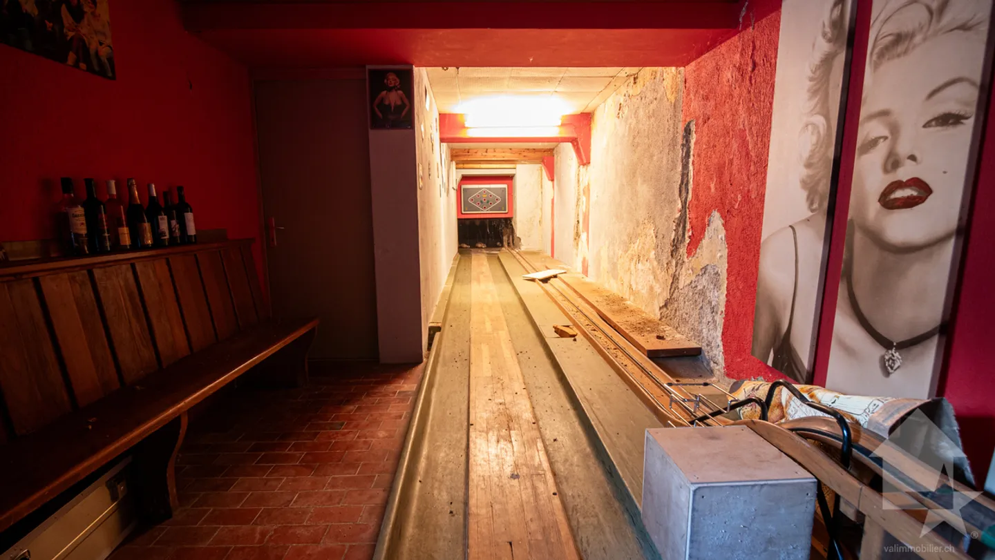 Large house with commercial space in the center of the village - Photo 21 of 38