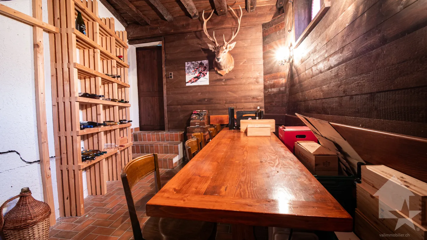 Large house with commercial space in the center of the village - Photo 23 of 38