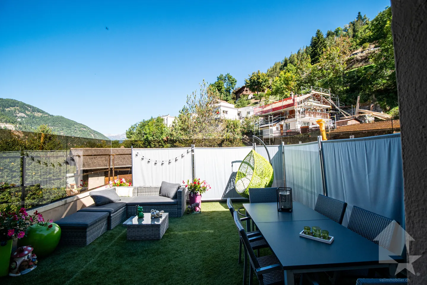 Large house with commercial space in the center of the village - Photo 30 of 38