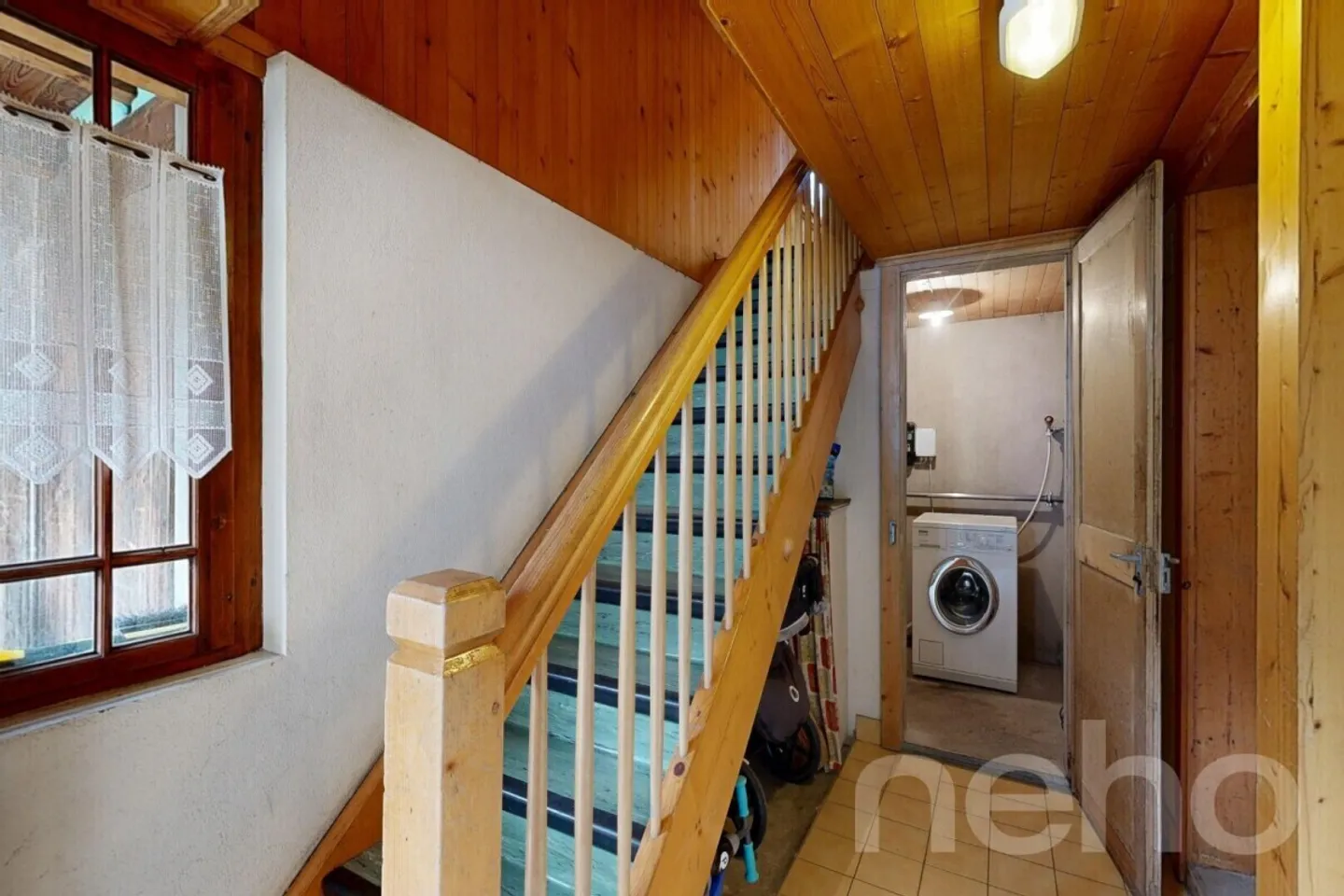 Exclusif: grand chalet à usage mixte à l'entrée du village - Photo 3 sur 12