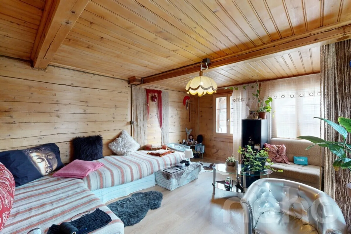Exclusif: grand chalet à usage mixte à l'entrée du village - Photo 7 sur 12
