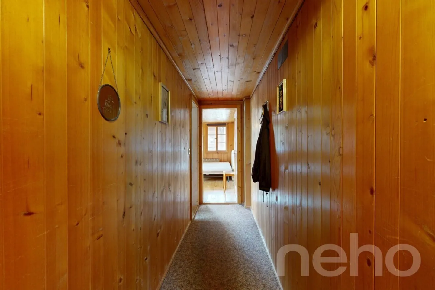 Exclusif: grand chalet à usage mixte à l'entrée du village - Photo 12 sur 12