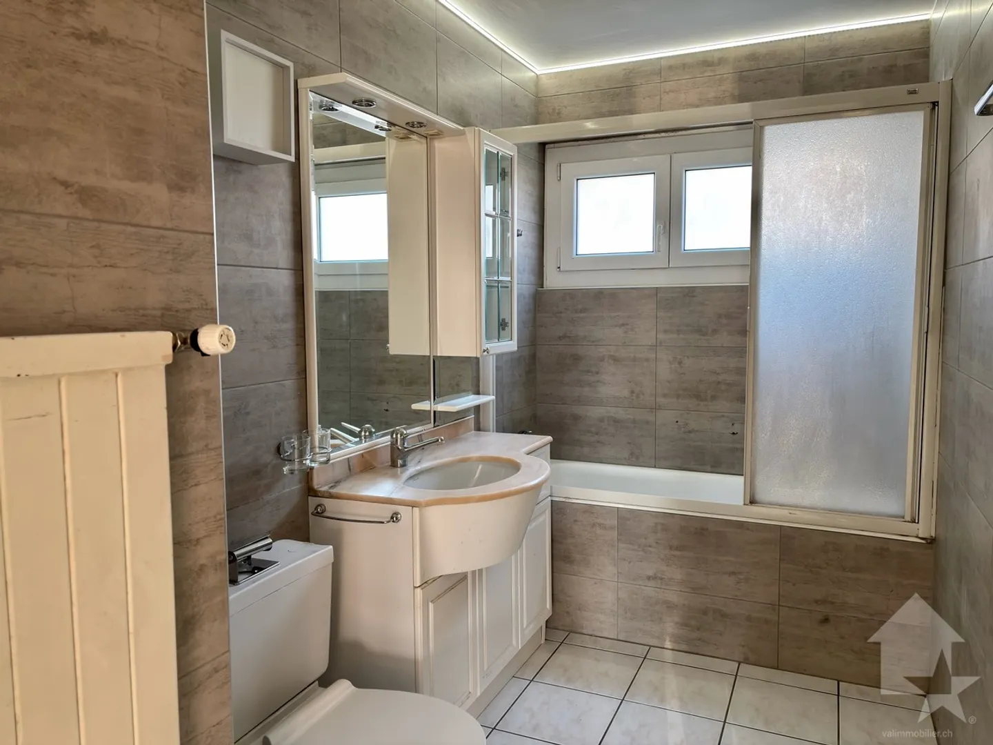 4.5-room apartment near downtown with garage box - Photo 6 of 13