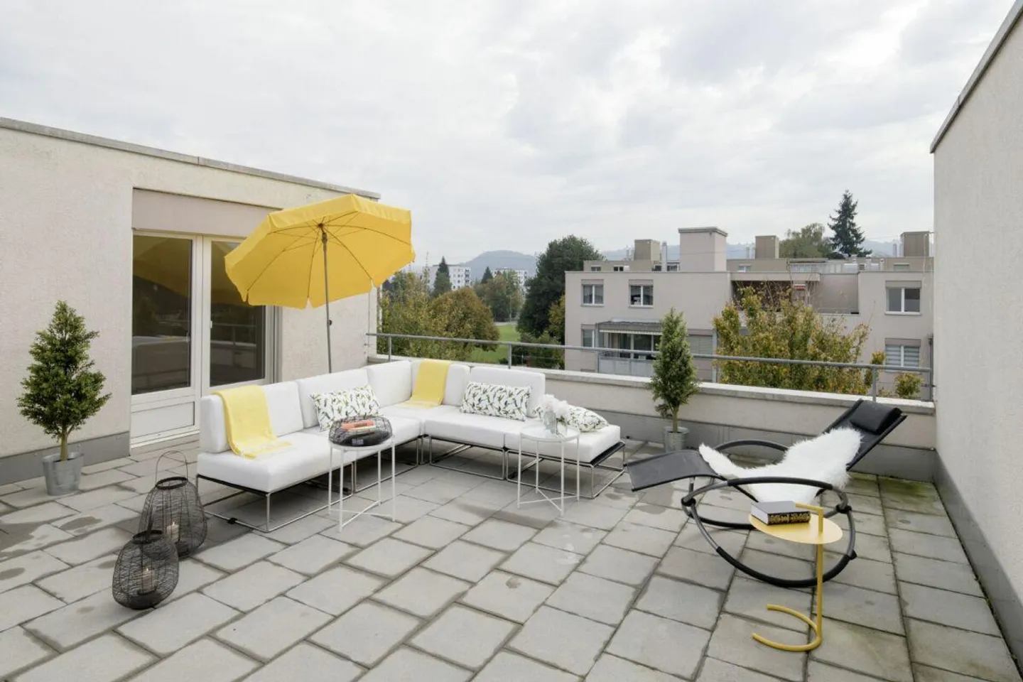 Appartamento attico di 4,5 stanze con ampia terrazza - Foto 1 di 11