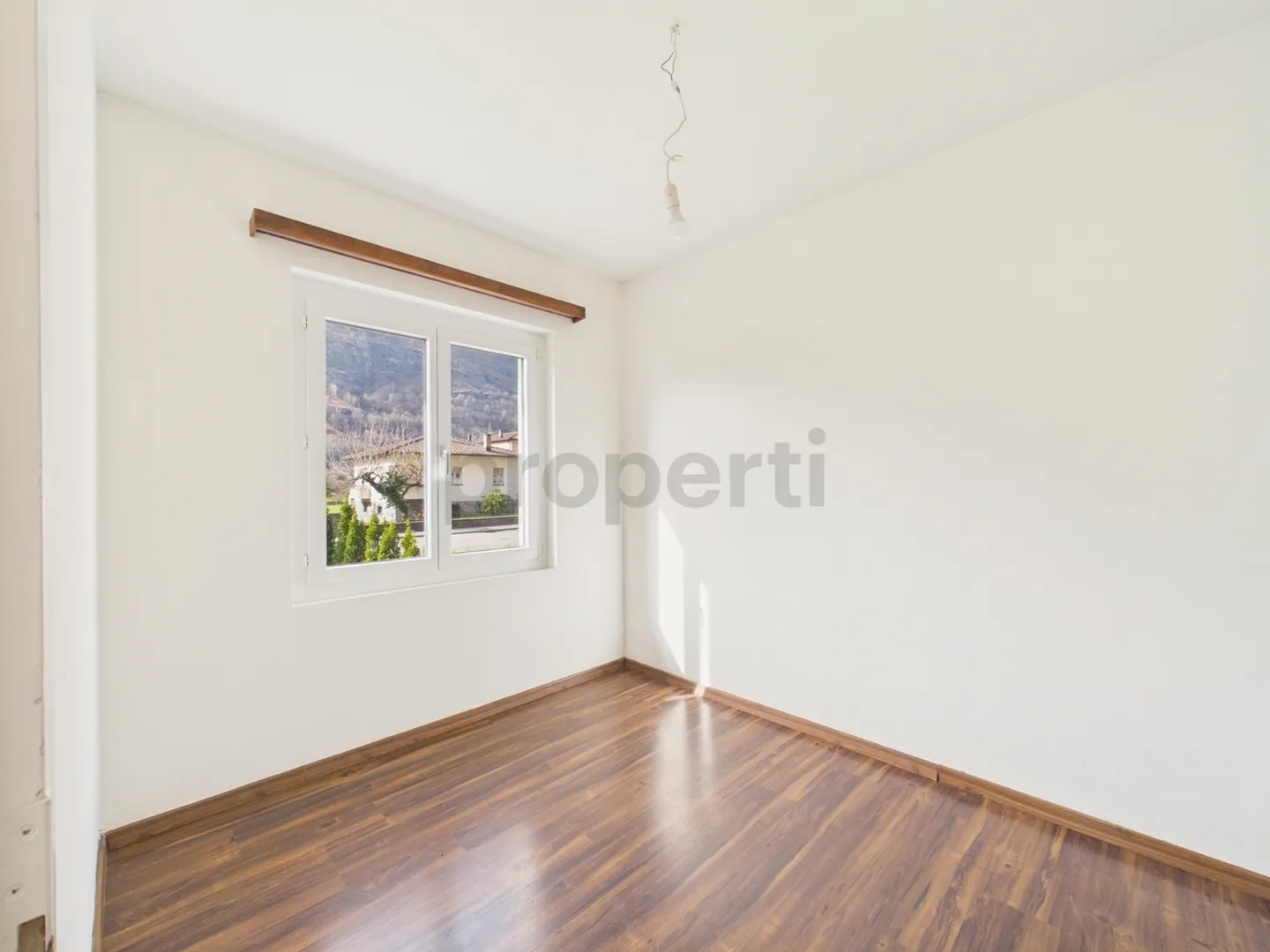Elegantes Einfamilienhaus mit Bergblick - Foto 9 von 13