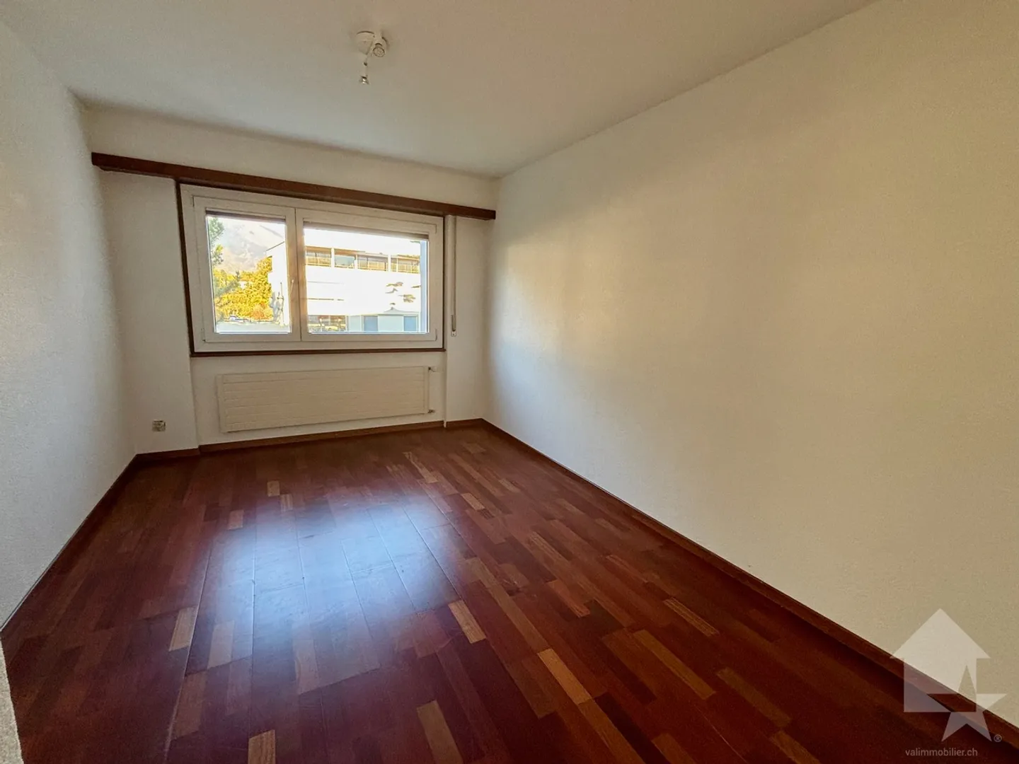 4.5-room apartment near downtown with garage box - Photo 8 of 13